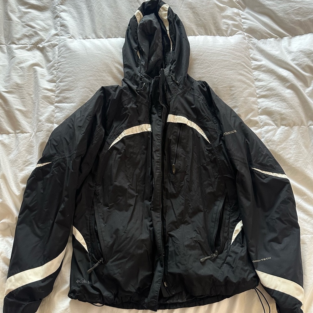 Colombia women’s size med winter/ski jacket.